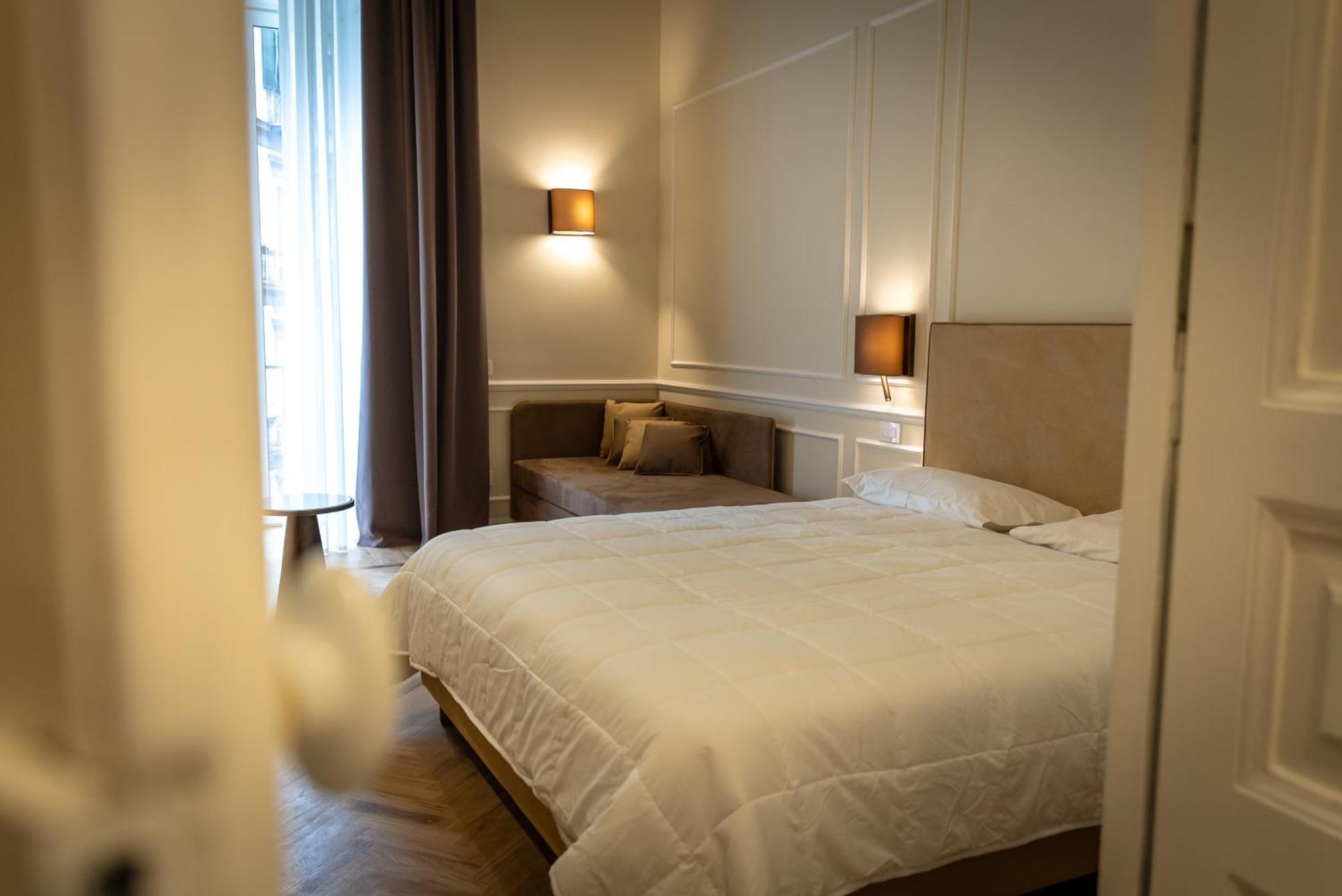 Antica Dimora Pessina Hotel เนเปิลส์ ภายนอก รูปภาพ