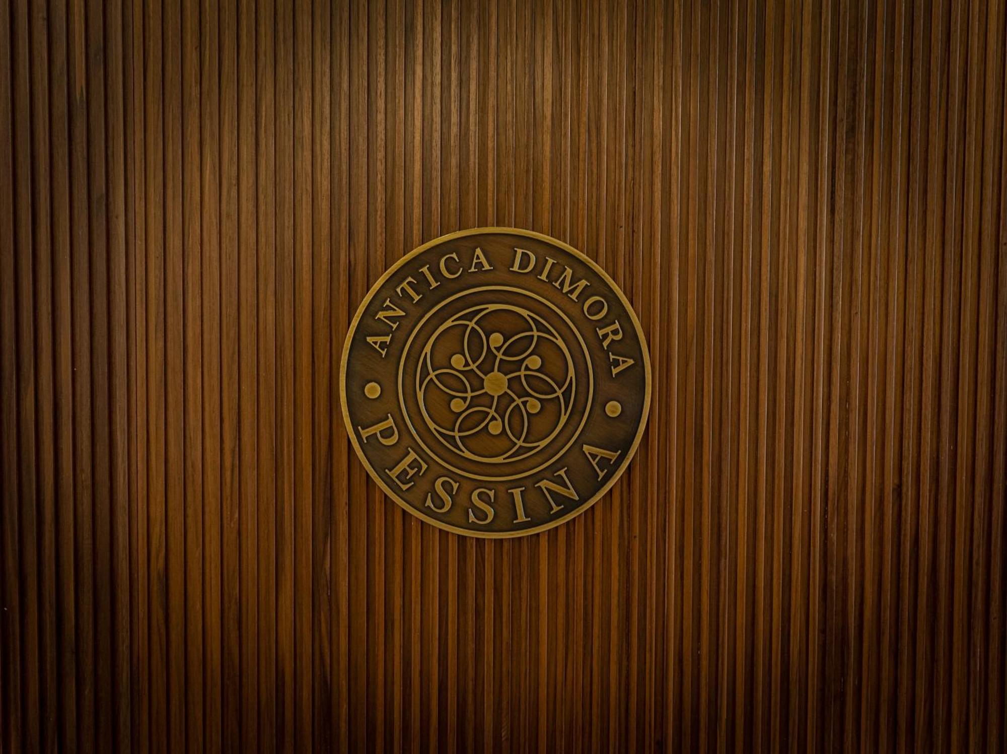 Antica Dimora Pessina Hotel เนเปิลส์ ภายนอก รูปภาพ
